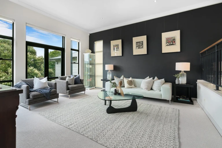 Original42285628-scaled